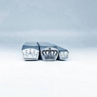 ราคา ชุดอุปกรณ์ทำเครื่องประดับ Crown ตราปั๊มมงคล สิ่วสลัก ตอกมือ แบบตัวอักษร แหวน สร้อยข้อมือ แผ่นทองเงิน มีดสลัก ค้อน (54210001417)