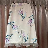 ราคา USED: Midi Skirt Kloset ของแท้ Size S สีขาว collection AW18 (6718188020)