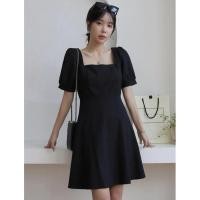 ราคา Dress สั้นคอเหลี่ยมสีดำแขนตุ๊กตา (17304642542)