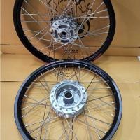 ราคา BANZAI ชุดล้อ WAVE125R / WAVE100s UBox ล้อโลสีดำ+ดุมเงา ล้อขอบ17 หน้าดิสหลังดั้ม (15364875268)