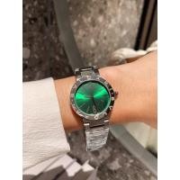 ราคา Bvlgari: นาฬิกาข้อมือควอตซ์สไตล์ใหม่กําลังมา นาฬิกานี้ใช้โลโก้เป็นองค์ประกอบการออกแบบ พื้นผิวแหวนตัวเรือน 316ล แกะสลักแหวนคู่ที่ไม่ซ้ําใคร เป็นแรงบันดาลใจดั้งเดิมโค้ง หมิงเหวิน จากเหรียญโบราณหน้าปัดเพ