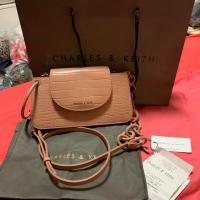ราคา กระเป๋า Charles&Keith สีนู้ดๆออกชมพู ของแท้จากShop (5136270484)