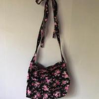 ราคา กระเป๋าผ้าสีดำใส่ไอแพดหนังสือสมุดได้ผ้าคอตตอนสามารถปรับสายเองได้ผูกเป็นโบว์ได้เลย (29702439376)