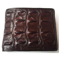 ราคา Huncroc กระเป๋าสตางค์หนังจระเข้แท้ ส่วนกระดูกหลัง สีน้ำตาล ฟรีพวงกุญแจหางจระเข้ (1665857688)