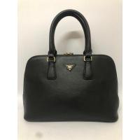 ราคา กระเป๋ามือสอง PRADA MILANO สีดำ หนัง Saffiano อะไหล่ทอง ขนาด 13 นิ้ว พร้อมส่ง (22183673523)