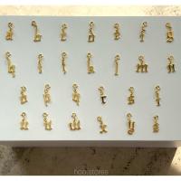 ราคา (Silver 925) hoo.stores Gothic Alphabet Pendants จี้ตัวอักษรเงินแท้ s925 จี้ตัวอักษร a-z สีทอง (8635590754)