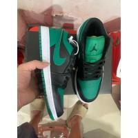 ราคา 2024# Air Jordan 1 Low Black Lucky Green 553558-065 รองเท้าผ้าใบรองเท้าบาสเก็ตบอล (43283028299)