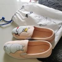 ราคา รองเท้าสลิปออนFILAมือ2​ของแท้พัน% ใหม่มากๆๆๆใส่1ครั้งซื้อมาจากช็อปไซต์38​ สีพีชน่ารัก (7332598488)