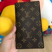 ราคา กระเป๋าของแท้ หลุยส์วิคตรอง ใช้เป็น passport holder ก็ได้ (5442917711)