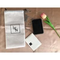 ราคา ที่ใส่นามบัตรต่างๆ มีสายสพายโซ่สีเงิน LYN สีดำ ใส่บัตรได้ 3 ใบ และมีช่องใส่เหรียญ ( มือ 2 ) (24441775487)