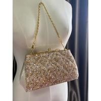 ราคา กระเป๋าปักปล้อง+เลื่อม ถือออกงานสีครีมทอง (23100311954)