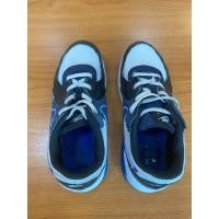 ราคา รองเท้า NIKE AIRของแท้100%สีดำลายน้ำเงิน ของเด็กผู้ชายมือสอง size21cm EUR33.5 (26394227367)