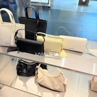 ราคา Charles&keith กระเป๋าสตางค์ beryl มีโค้ดลด30% long wallet กระเป๋าสตางค์สะพายข้าง (42551824181)