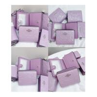 ราคา ของพร้อมส่งในไทย จัดส่งแมส กระเป๋าสตางค์สองพับใบสั้นรุ่นพิเศษที่มาในโทนสีม่วงลาเวนเดอร์พาสเทลสุดละมุนตา (53664830100)