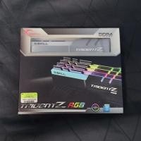 ราคา G.SKILL TRIDENT Z RGB 32GB (8GBx4) DDR4 BUS 3000MHz (หน่วยความจำ) Ram (แรม) สินค้ามือสอง (44809894940)