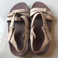 ราคา รองเท้า fitflop รัดส้น แท้ มือสอง (3213971800)