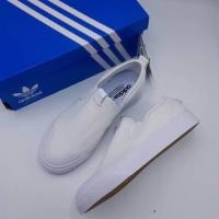 ราคา Adidas Nizza Slip on W สีขาว แท้ % (1324746159)