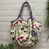 ราคา กระเป๋าถือ สะพาย Michiko London ลายดอกไม้ หวานๆ กว้าง 17 สูง 11 ก้น 8 นิ้ว ราคา 250 บาท (26808205949)