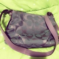 ราคา Used. Coach purple limited แท้คะ สะพายได้2แบบๆไหล่ หรือ แบบ crossbodyคะ จัดส่งหลังโอนเงิน1วันคะ (9266748)