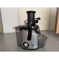 ราคา เครื่องปั่นน้ำผลไม้ แยกกาก Electrolux (5958924962)