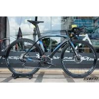 ราคา JAVA Feroce Disc Carbon แถมฟรีไมล์ Cateye หมวกกันน็อค (4342218143)