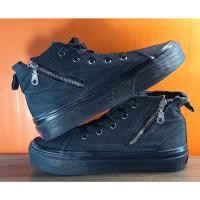 ราคา รองเท้าเด็ก มือสอง ของแท้ VANS 21cm ดำๆ สภาพดี (14001107723)