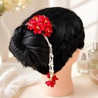 ราคา หมุดเสียบผม ดอกแก้วสีแดงจี๊ดจ๊าด พร้อมอุบะปลายดอกแก้ว (ถอดได้) (44662874422)