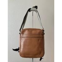 ราคา กระเป๋าสะพาย ผู้ชาย Coach Charles Flight Bag in Smooth Leather (รุ่น F54782) ของแท้ หนังแท้ มือสอง (43179410920)