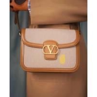 ราคา Valentino Ladies Show Black Tie Valentino Letter Bag Tofu Bag จาก Valentino New Season New Arrival (52515462088)