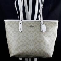 ราคา COACH CITY ZIP TOTE IN SIGNATURE 58292 LIGHT KHAKI/CHALK (300760931)