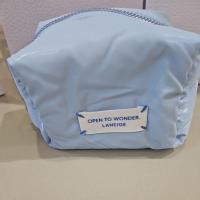 ราคา กระเป๋าใส่เครื่องสำอางค์ แบรนด์ Laneige แท้ 100% ขนาดกระทัดรัด (54806611061)