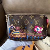 ราคา New! LV Monogram Mini Pochette X'Mas DC20 (7569599413)