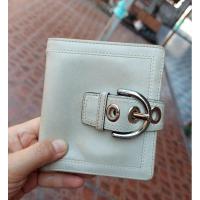 ราคา Coach มือ2️⃣vองแท้มีร่องรอยการใช้งานsize 5*4.3 "ช่องเหรียญมีร่องรอยการใช้ (25607410727)