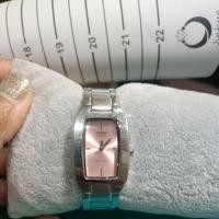 ราคา (มือ2)นาฬิกาข้อมือผู้หญิงงานแบรนด์ casio เรือนนี้สภาพสวยใช้งานน้อยมาก (40727029189)