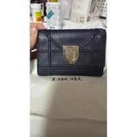 ราคา Dior diorama wallet สี navy สภาพใช้งาน มือ2 ของแท้ (51400323688)