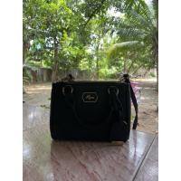 ราคา กระเป๋า LYN สีดำ สะพายข้าง กระเป๋าซิปสีทอง (7252201996)