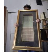 ราคา กรอบรูปมีต่อหลอดไฟคล้ายป้ายไฟขนาดใหญ่บรรจุแสตมป์ในหลวง ร.9รุ่นเก่า แบบเต็มแผ่น100ดวง2แบบ รวม200ดวง (56063688905)