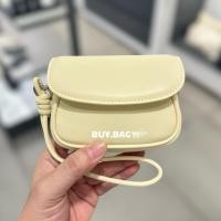 ราคา CHARLES & KEITH CK6-10681190 กระเป๋าสตางค์มีสายสะพายยาว (25193726658)