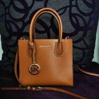 ราคา กระเป๋า MK Michael Kors Mercer Medium Crossbody Bag (25602930615)
