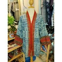 ราคา เสื้อคลุมผ้าเขียนเทียนกัดลาย (23752758645)