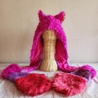 ราคา หมวกกันหนาว ลายแมวเชสเชียร์ สีชมพู-ม่วง (Cheshire​ cat Fancy hat) Tokyo Disney resort ของแท้ (22518806587)