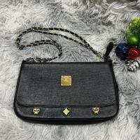 ราคา อ่านรายละเอียดก่อนนะคะกระเป๋าสะพาย MCM สีดำ มือสอง (29463723844)