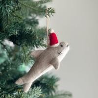 ราคา 【งานเฟลท์】ของตกแต่งวันคริสต์มาส ตุ๊กตาใยขนแกะ ปลาฉลาม / Felt Ornament - Shark (25753109678)