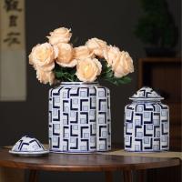 ราคา แจกันเซรามิกสีน้ำเงินและขาว ตกแต่งเลียนแบบแจกันพอร์ซเลนสีน้ำเงินและขาวแบบคลาสสิก เหมาะสำหรับวางโชว์บนชั้นวางของหรือตู้ทีวีในห้องนั่งเล่น ใช้สำหรับจัดดอกไม้ (50764953684)