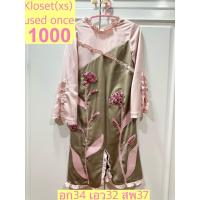 ราคา เดรสKlosetดีเทลปักเลื่อมมดอกไม้งานดีมากราคาป้าย12,000บาท (29481262007)
