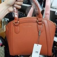ราคา กระเป๋าแฟชั่น charles & keith (4611475803)