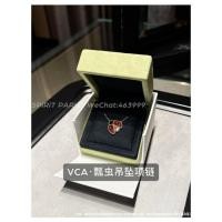 ราคา สร้อยคอจี้เต่าทองคำ 18K จาก Van Cleef & Arpels Inspired Wings (43930848510)
