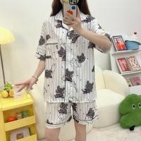 ราคา ชุดนอนไหมอิตาลี ขาสั้น เจ้าเขี้ยวกุดลายทางขาว (26995624210)