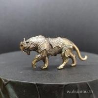 ราคา ทองเหลืองแข็งเกราะต่อสู้เสือสัตว์จําลองสัตว์ของเล่นสัตว์ป่ารุ่นเสือภาคตะวันออกเฉียงเหนือเสือของขวัญเครื่องประดับ NKPN (49760821122)