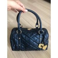 ราคา กระเป๋าทรงหมอน Lovcat Paris มือสอง ของแท้% สภาพดี มีร่องรอยการใช้งาน (21177387799)